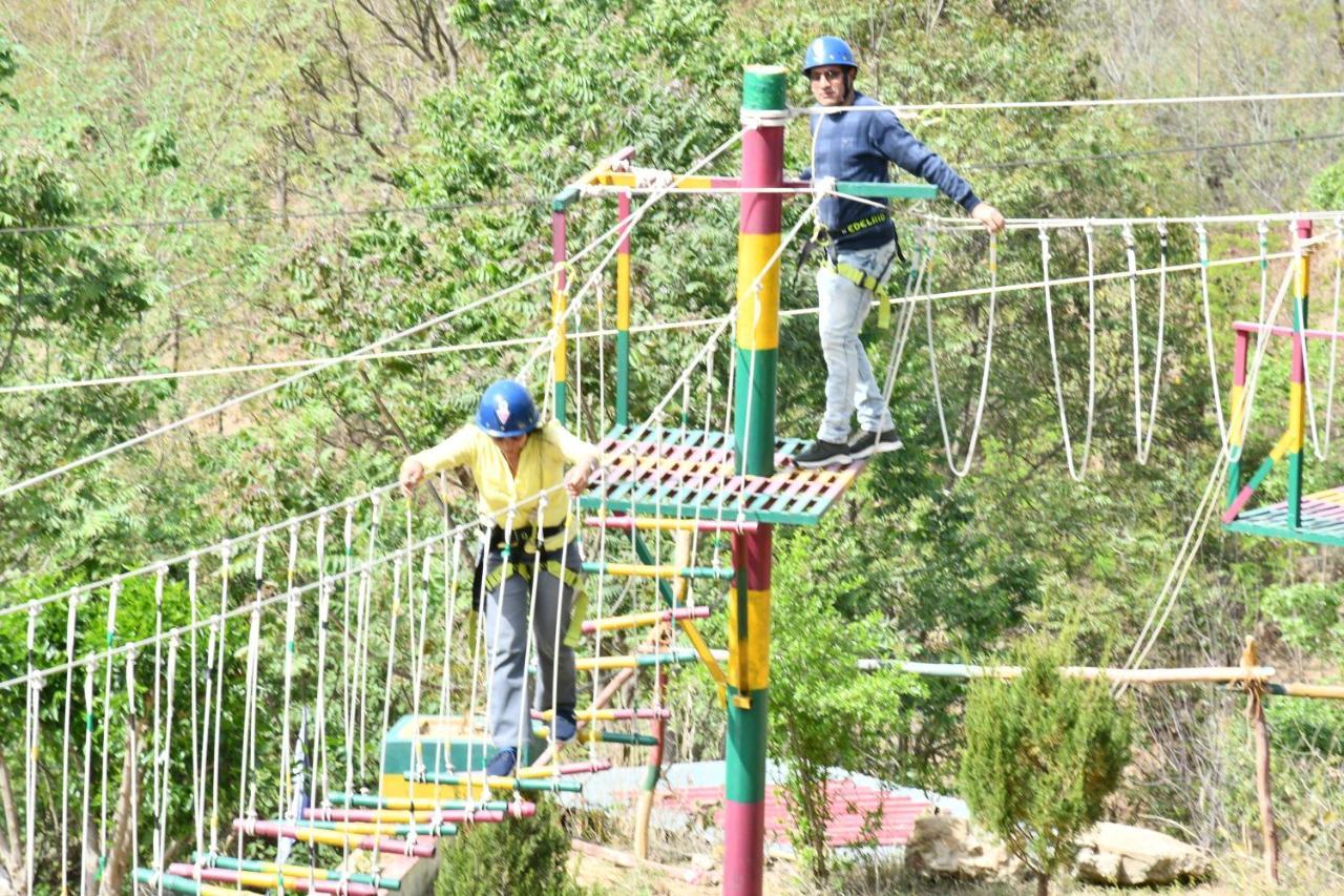 Nakshatra Resort Kunihar Екстериор снимка