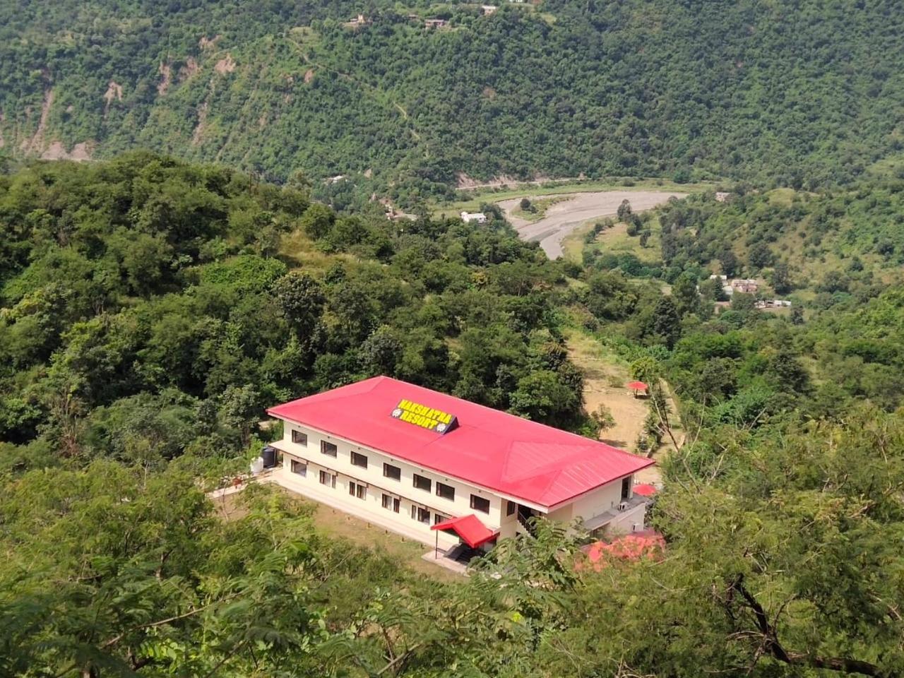 Nakshatra Resort Kunihar Екстериор снимка